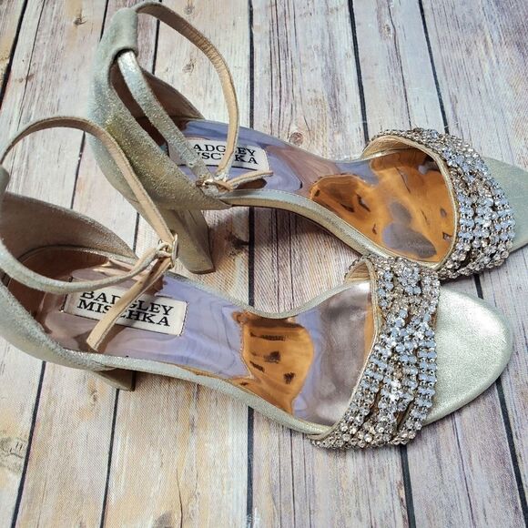 Badgley Mischka Tessa Crystal Embellished Sandal - Picture 13 of 14